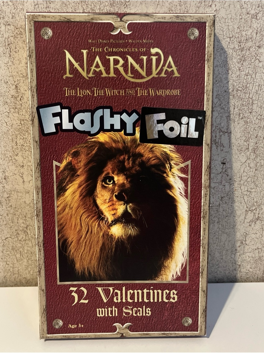 Chronicles of Narnia Valentines Flashy Foil Lion Witch Wardrobe 31 Count New